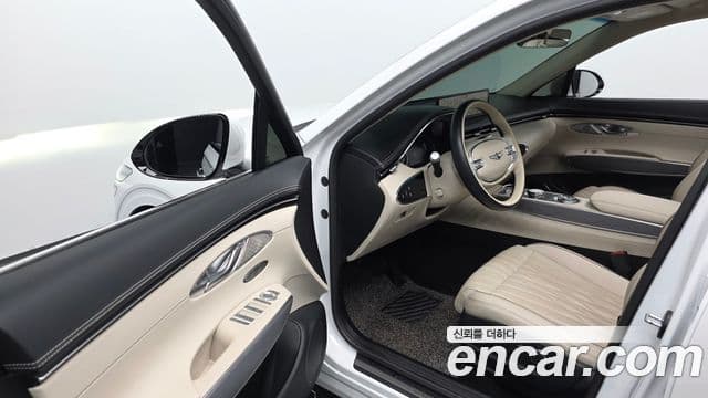 Genesis GV70, 2022 12