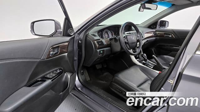 Honda 올뉴어코드 9세대, 2016 11