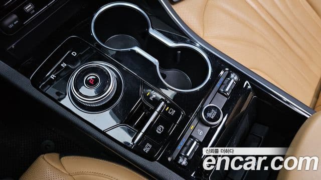 Kia K5 гибрид 3세대 Signature, 2020 9