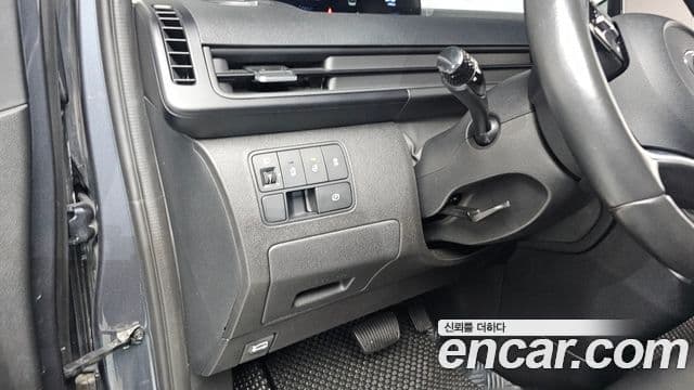 Hyundai Staria Modern, 2022 13