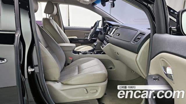 Kia The / новый New Carnival Special, 2019 10