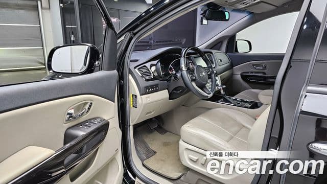 Kia The / новый New Carnival Special, 2019 11