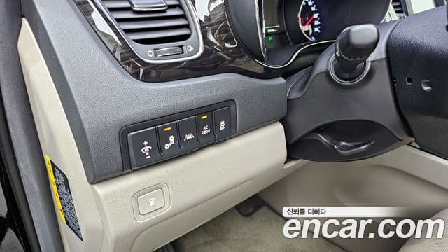 Kia The / новый New Carnival Special, 2019 17