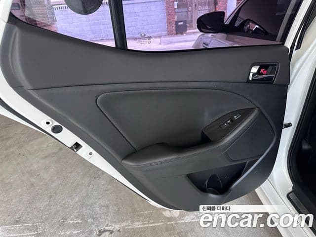 Kia The / новый New K5 Noblesse, 2014 9