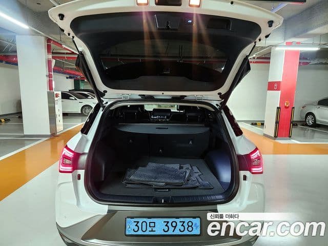 Hyundai NEXO Premium, 2023 7