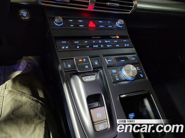 Hyundai NEXO Premium, 2023 15