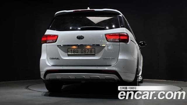 Kia All New Carnival President, 2016 4