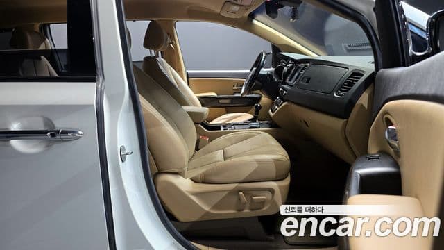 Kia All New Carnival President, 2016 10