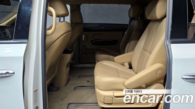 Kia All New Carnival President, 2016 12