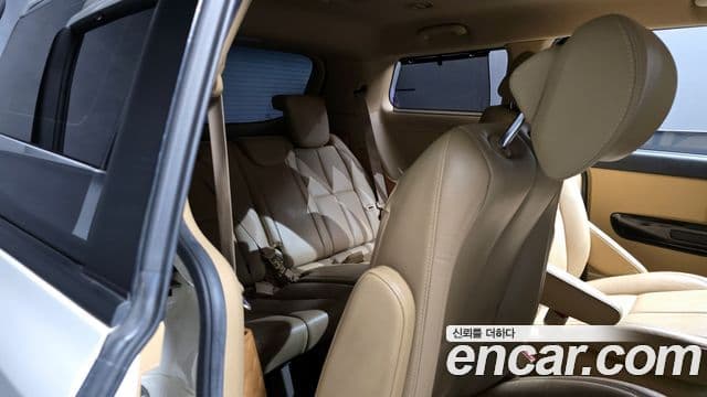 Kia All New Carnival President, 2016 13