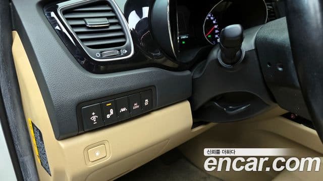 Kia All New Carnival President, 2016 17