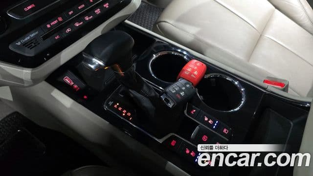 Kia The / новый New Carnival Special, 2019 9