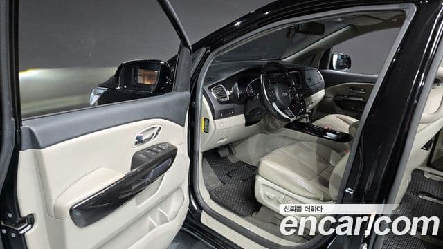 Kia The / новый New Carnival Special, 2019 10