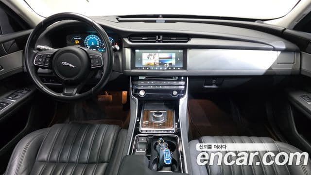 Jaguar XF (X260) 20d Portfolio AWD, 2017 7