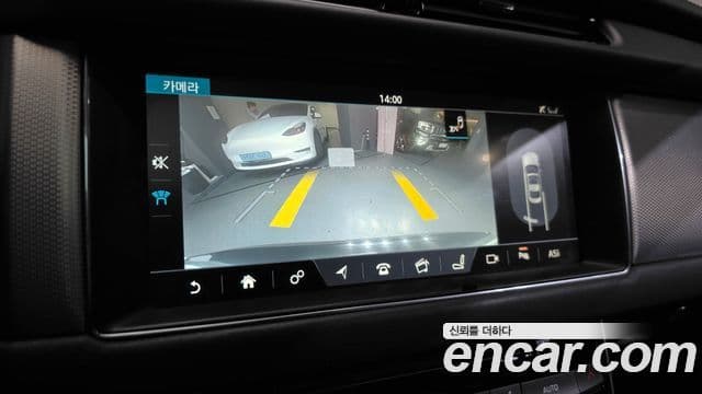 Jaguar XF (X260) 20d Portfolio AWD, 2017 15