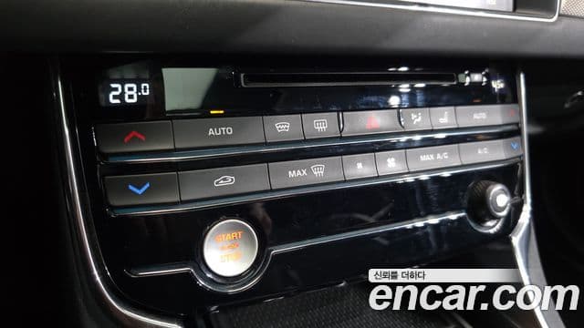 Jaguar XF (X260) 20d Portfolio AWD, 2017 16