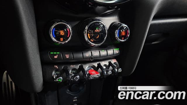 Mini Cooper S 3세대, 2023 17