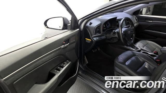 Hyundai Avante AD Premium, 2016 11