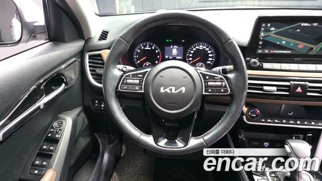 Kia Seltos Signature, 2022 13