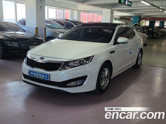 Kia K5 LPI Deluxe, 2013 1