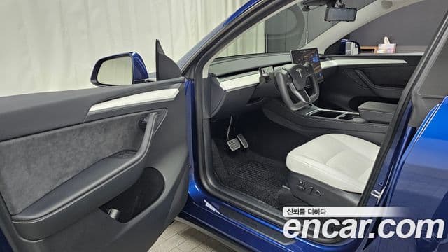 Tesla модель Y, 2024 10