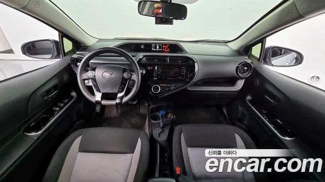 Toyota 프리우스 C, 2019 7