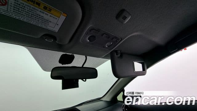 Toyota 프리우스 C, 2019 19