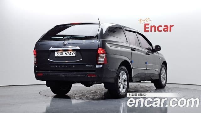 KG모빌리티(SsangYong) Korando Sport Club, 2015 2