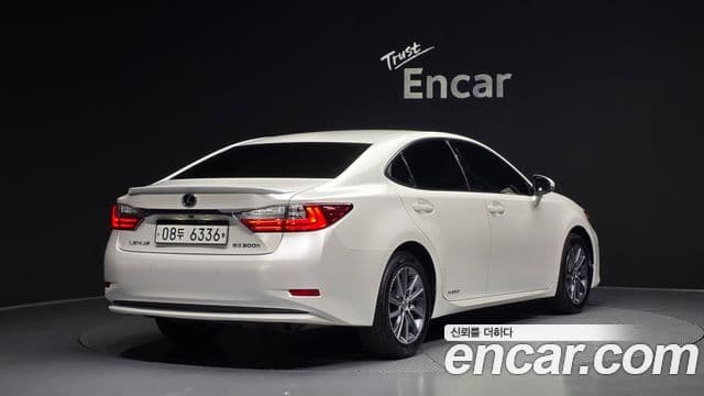 Lexus New ES300h XV60, 2018 2