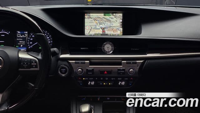 Lexus New ES300h XV60, 2018 14