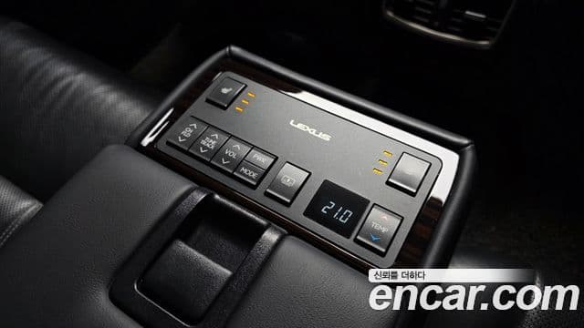 Lexus New ES300h XV60, 2018 19