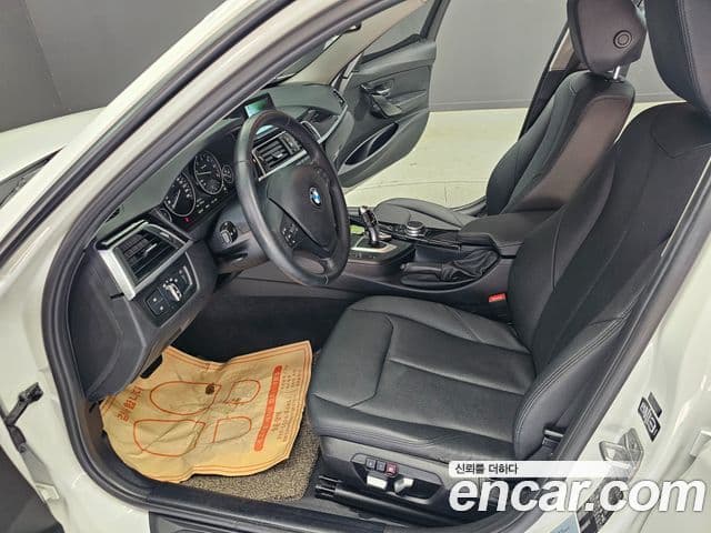 BMW 3시리즈 (F30), 2017 11