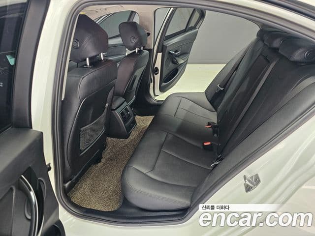 BMW 3시리즈 (F30), 2017 12