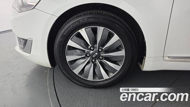 Kia K7 гибрид Prestige, 2015 все фото