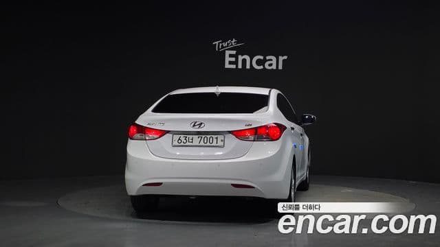 Hyundai Avante MD Modern, 2013 4