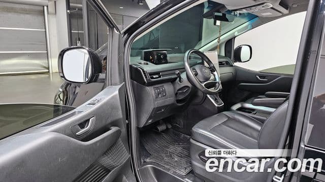 Hyundai Staria Modern, 2023 10