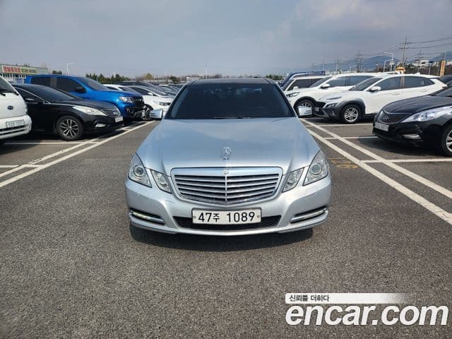 Mercedes-Benz E-класс W212 E300 Elegance, 2012 1