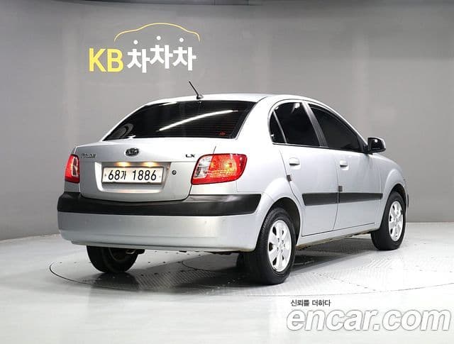 Kia Pride(новый кузов / новое поколение) 4DR 1.4 DOHC LX, 2008 3