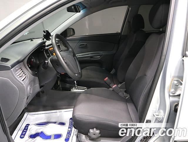 Kia Pride(новый кузов / новое поколение) 4DR 1.4 DOHC LX, 2008 9
