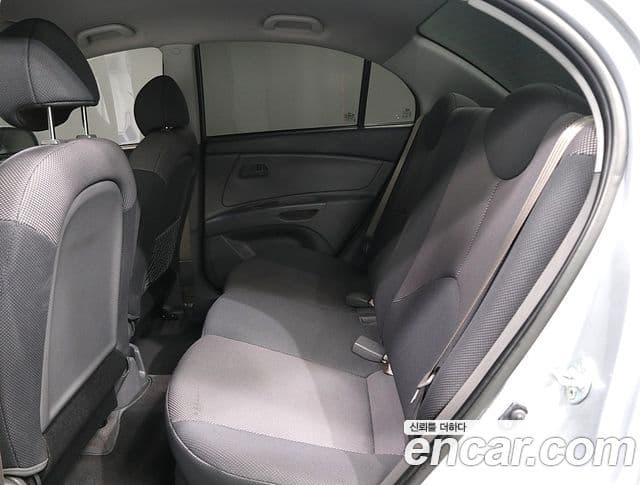 Kia Pride(новый кузов / новое поколение) 4DR 1.4 DOHC LX, 2008 10