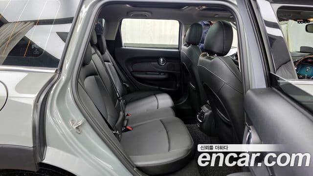 Mini Cooper S 클럽맨 2세대, 2021 12