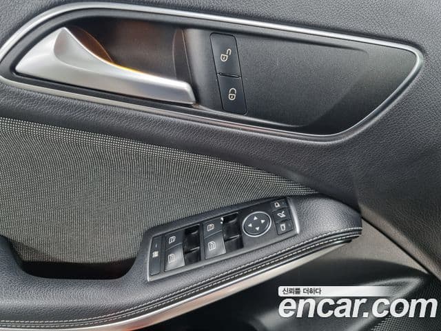 Mercedes-Benz A-класс W176 Style, 2014 16