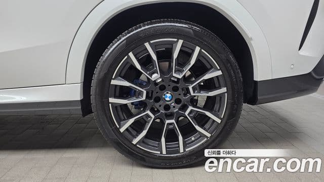 BMW X6 (G06) xDrive40i M Sport, 2025 все фото