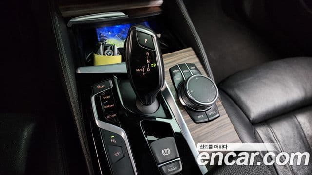 BMW 5시리즈 (G30) 520d xDrive M Sport Plus, 2017 9