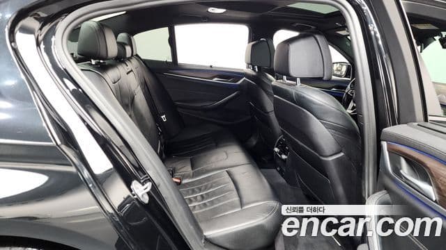 BMW 5시리즈 (G30) 520d xDrive M Sport Plus, 2017 12