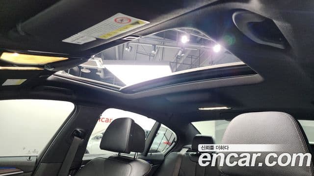 BMW 5시리즈 (G30) 520d xDrive M Sport Plus, 2017 19