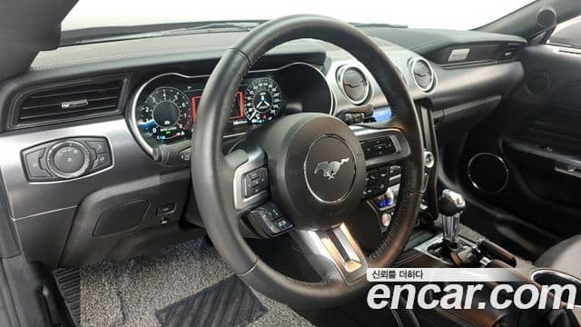 Ford Mustang купе, 2021 13