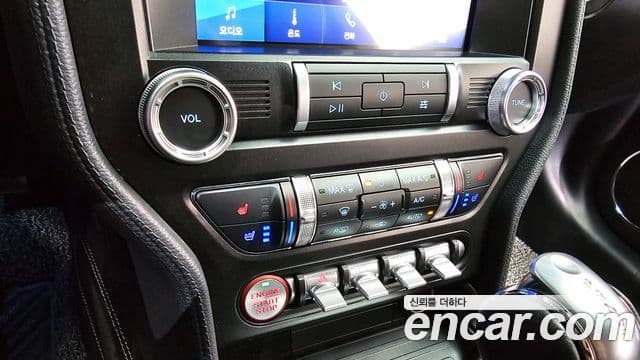 Ford Mustang купе, 2021 19