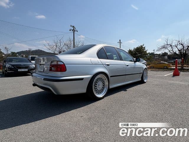 BMW 5시리즈 E39, 2003 2