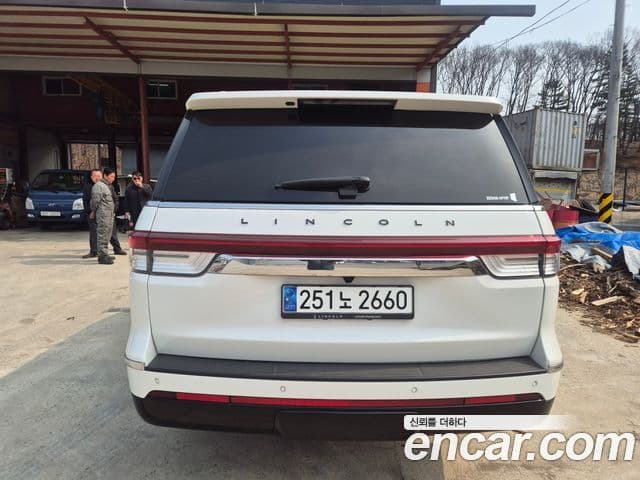 Lincoln Navigator 4세대 3.5L, 2023 4